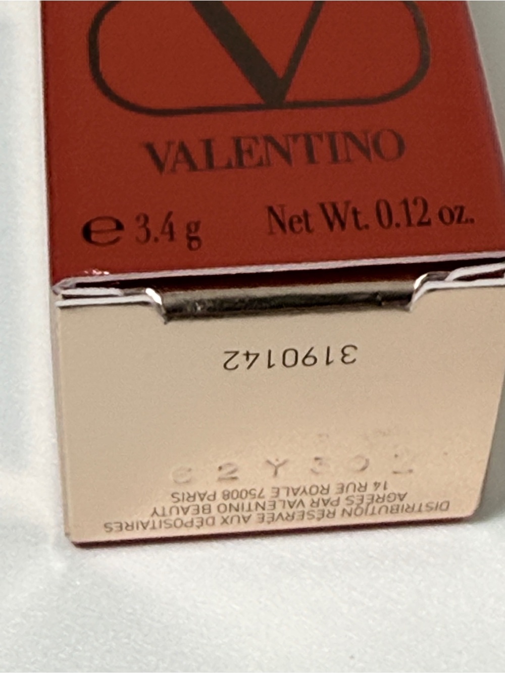 Valentino Rosso Satin Lipstick - Fearless Violet 505R - NIB - Picture 5 of 5